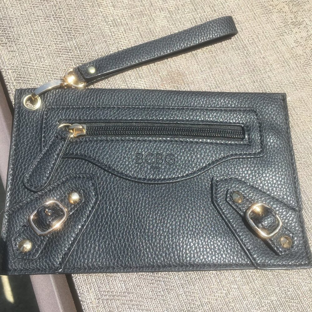 BCBG Wristlet